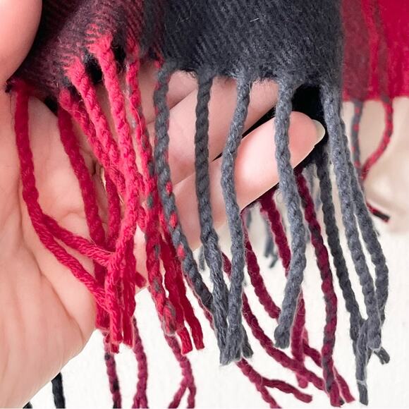 Cashmere Scarf Made in Scotland Red Gray Maroon Black Plaid - Picture 3 of 5